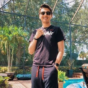 Meet your Posher, Nicholas